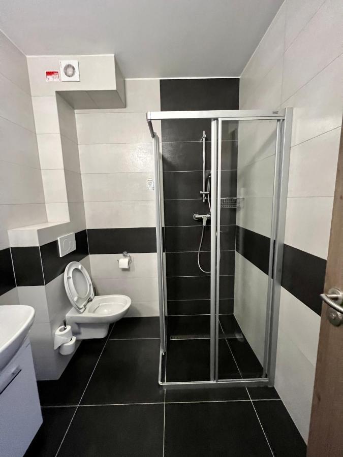 Baseline Sportovy Areal & Penzion Банська Бистриця Екстер'єр фото